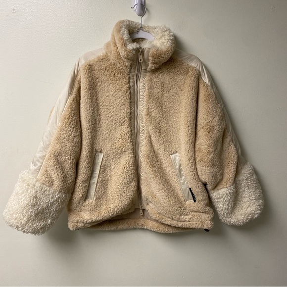 OOF Wear Faux Fur Zip Up Heavy Oversized Jacket Size 38 / XS - Picture 2 of 11